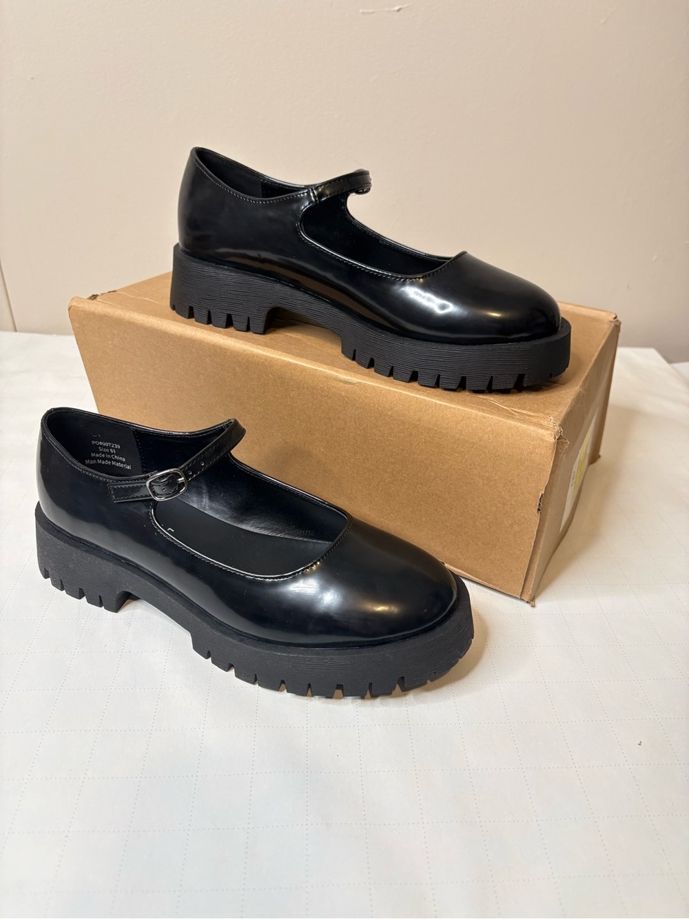 Journee Collection Kamie Women's sz 8.5 Black Mary Jane Shoes New In Box (34)